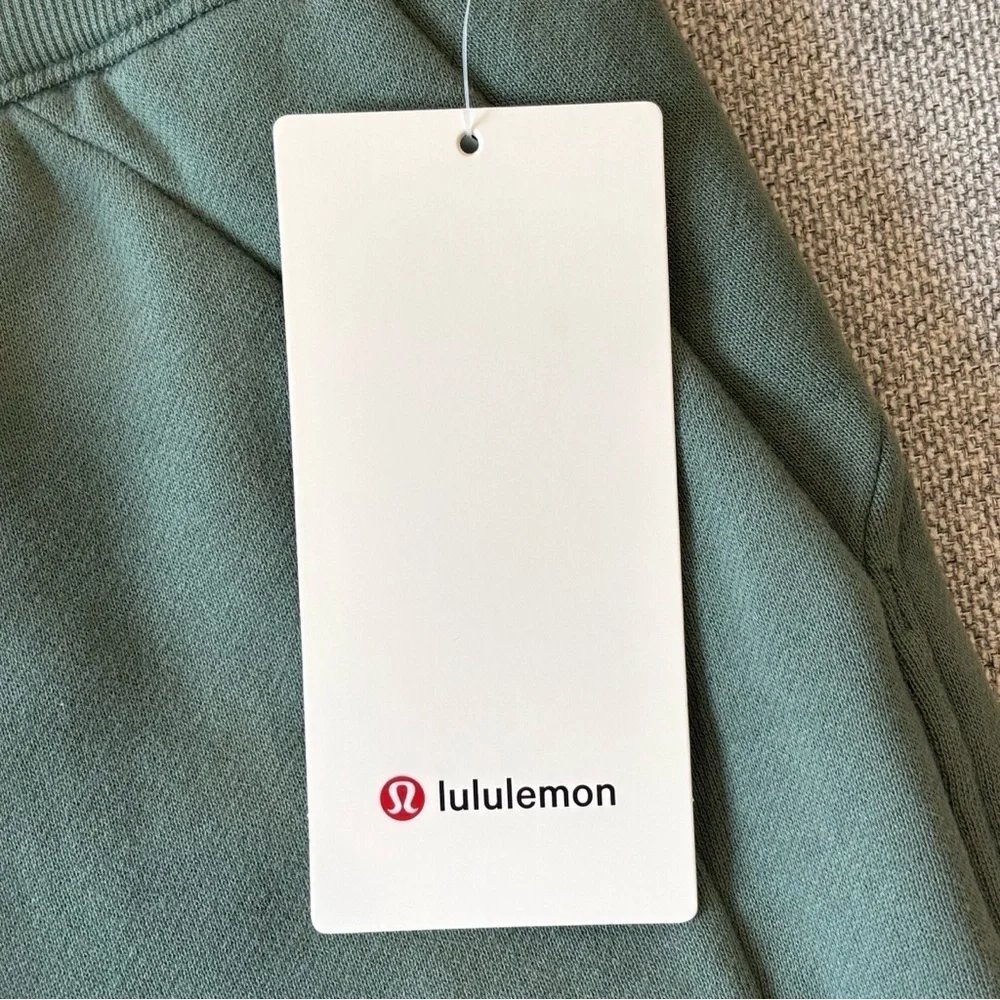 NWT Lululemon Scuba High Rise Shorts 5